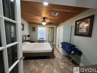 Main picture of 2611 Oxford St