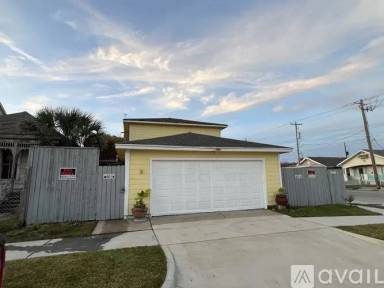 Main picture of 2427 35th St