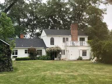 Main picture of 1975 Houston Rd