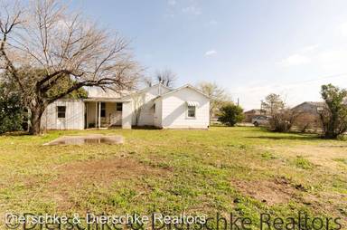 Main picture of 3201 Travis St