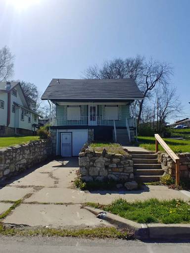 Main picture of 3212 Cypress Ave