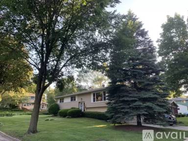 Main picture of 2114 Brentwood Pkwy