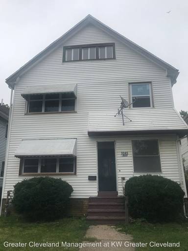 Main picture of 3045 W 116th St
