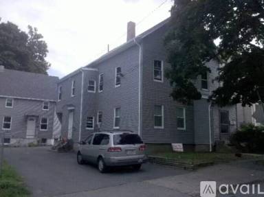 Main picture of 11 Falmouth St