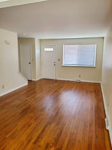 Main picture of 2047 Grasmere Ave