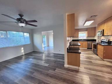 Main picture of 2575 Stansberry Way