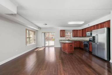 Main picture of 6636 W 65th St