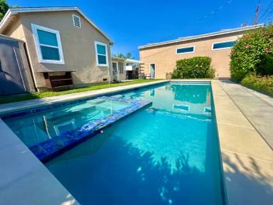 Main picture of 14632 Van Nuys Pl