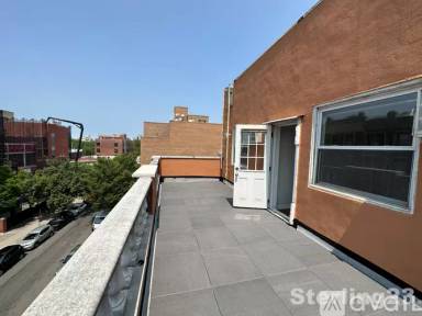 Main picture of 2639 30th St