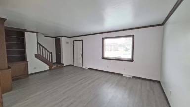 Main picture of 3974 S Schenley Ave