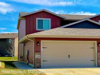 Main picture of 2206 S Ronsiek Ave