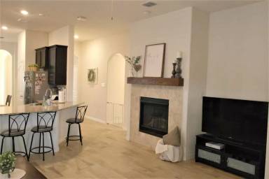 Main picture of 822 Black Hawk Dr