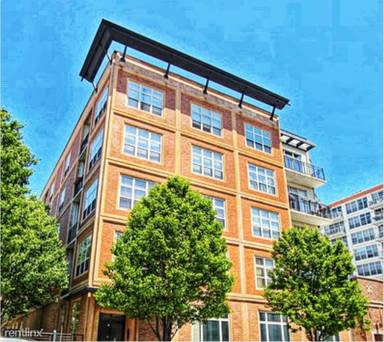 Main picture of 1228 W Monroe St