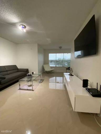 Main picture of 12540 Vista Isles Dr