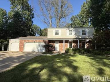 Main picture of 600 Burning Oaks Dr NE