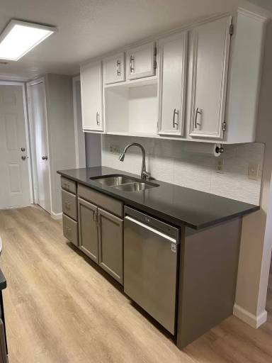 Main picture of 8800B Clearbrook Trl