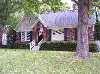 Main picture of 1504 Maple St
