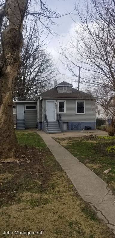 Main picture of 12346 S Lafayette Ave