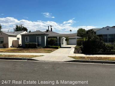 Main picture of 6552 Beeman Ave