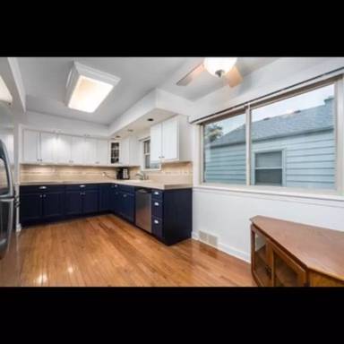 Main picture of 2764 N 86th St