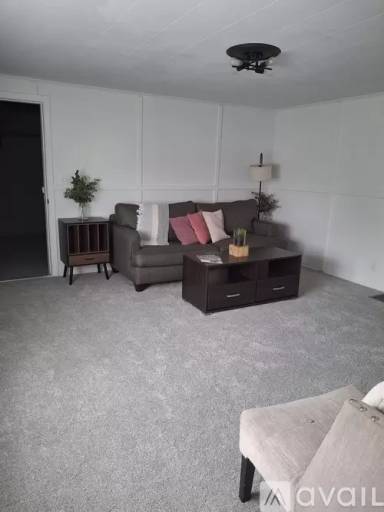 Main picture of 19616 North St