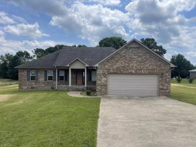 Main picture of 27742 Gretta Cir