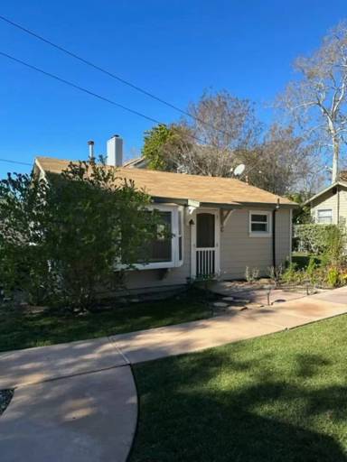 Main picture of 1690 Eucalyptus Dr