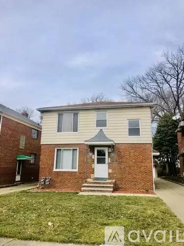 Main picture of 5502 Warwick Dr