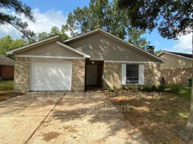 Main picture of 1010 Western Hills Dr
