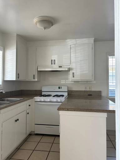 Main picture of 10409 White Rock Rd