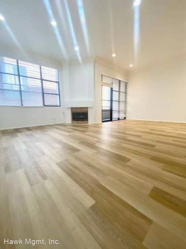 Main picture of 11636 Montana Ave