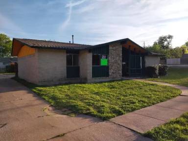 Main picture of 8008 Clear Springs Rd