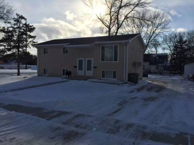 Main picture of 105 9th Ave