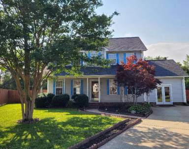 Main picture of 844 Saint Andrews Pl
