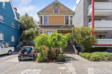 Main picture of 2416 Fulton St