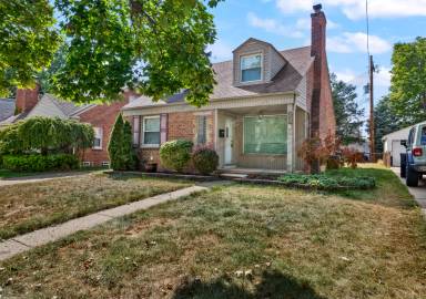 Main picture of 164 Berkley St