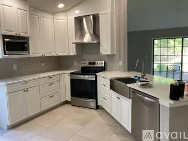 Main picture of 8155 Loch Lomond Ln
