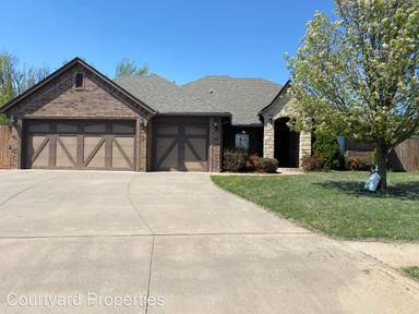Main picture of 1001 Summer Hill Dr