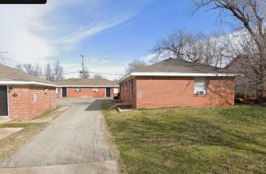 Main picture of 2815 SW 33rd St