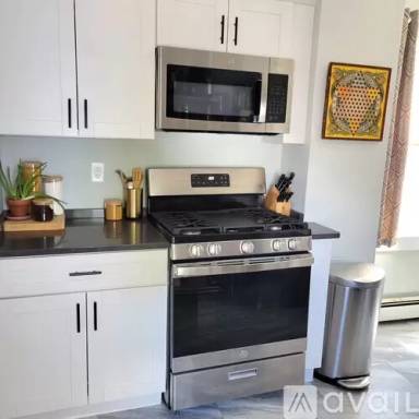 Main picture of 36 W L St