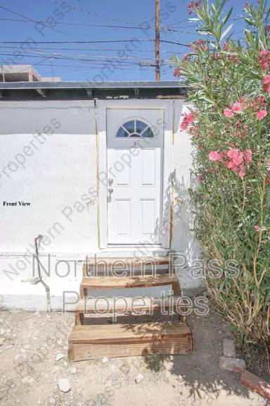 Main picture of 2111 Portland Ave