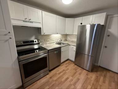 Main picture of 105 Elmwood Dr