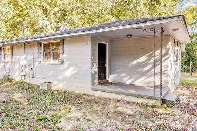 Main picture of 5241 Blayne Dr