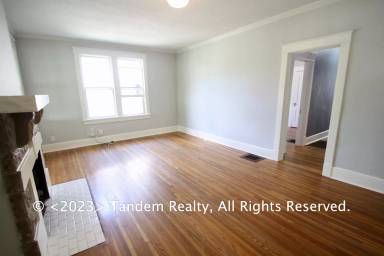 Main picture of 2312 10th Ave S