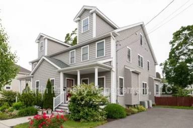 Main picture of 162 Sycamore St