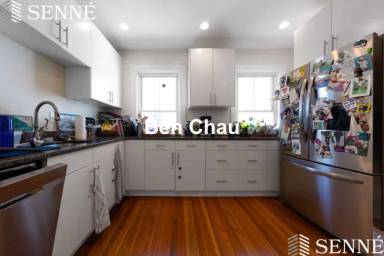 Main picture of 9 Dimick St