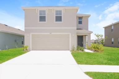 Main picture of 477 Sunlit Coral St