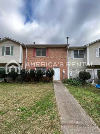 Main picture of 215 Carl Nichols Dr