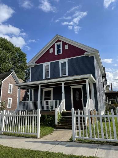 Main picture of 107 Maple Ave