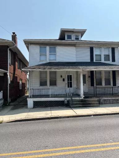 Main picture of 334 E College Ave